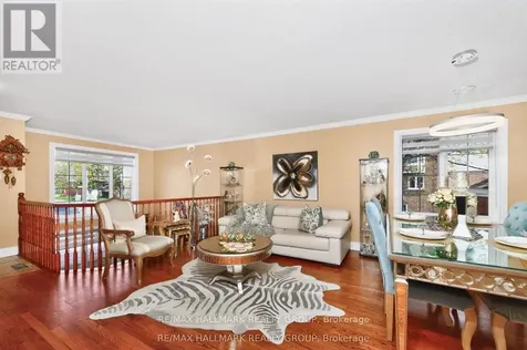 82 Briston Private Ottawa ON K1G 5P6
