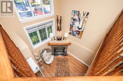 82 Briston Private Ottawa ON K1G 5P6
