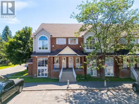 82 Briston Private Ottawa ON K1G 5P6