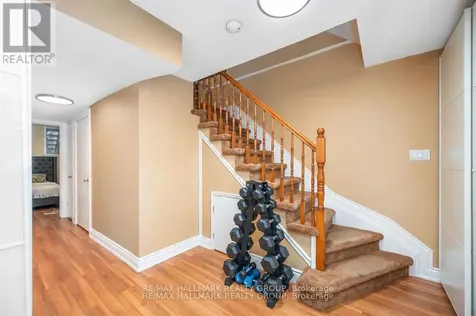 82 Briston Private Ottawa ON K1G 5P6