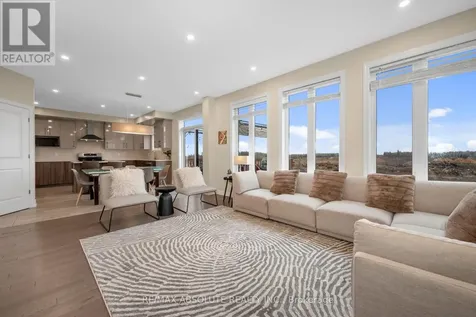 706 Parade Drive Ottawa ON K2S 0Z4