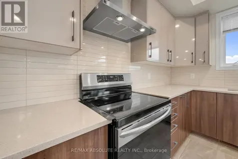 706 Parade Drive Ottawa ON K2S 0Z4