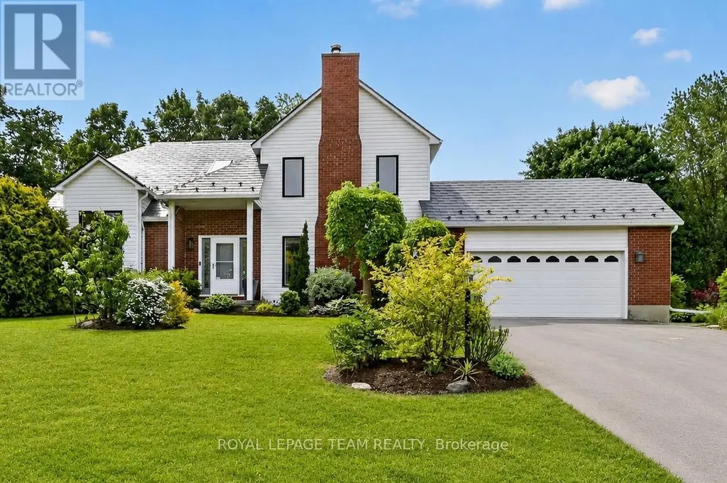 7116 Quinnfield Way Ottawa ON K4P 1B6