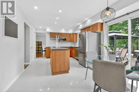 7116 Quinnfield Way Ottawa ON K4P 1B6