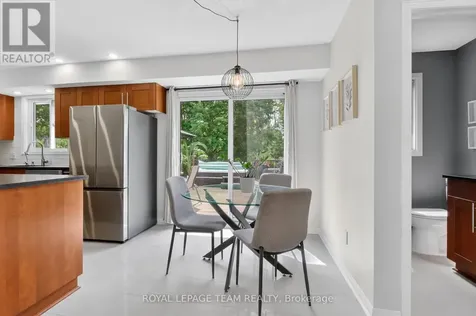 7116 Quinnfield Way Ottawa ON K4P 1B6