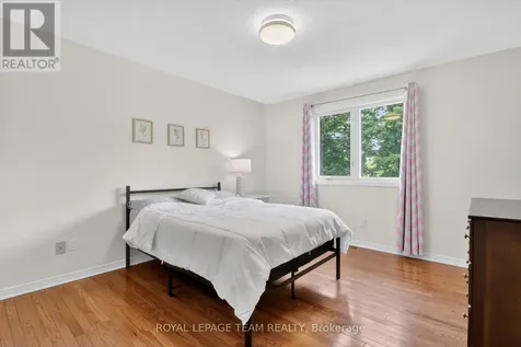 7116 Quinnfield Way Ottawa ON K4P 1B6