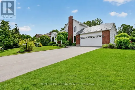 7116 Quinnfield Way Ottawa ON K4P 1B6