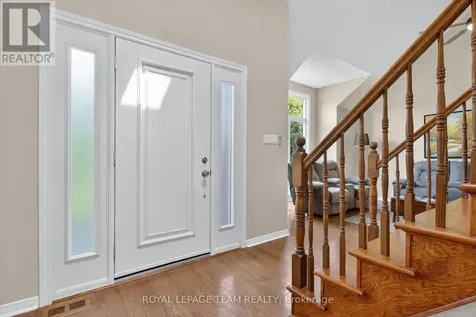 7116 Quinnfield Way Ottawa ON K4P 1B6