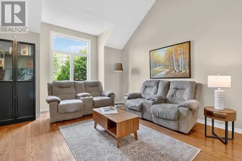 7116 Quinnfield Way Ottawa ON K4P 1B6
