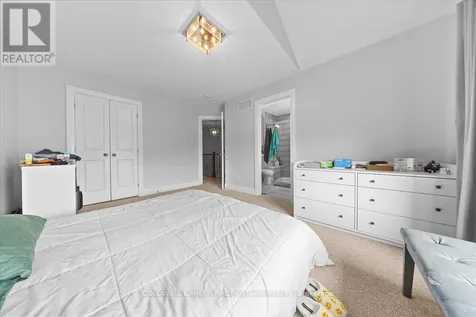 52 Porter Street Ottawa ON K2S 2L9