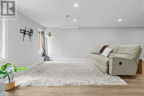 52 Porter Street Ottawa ON K2S 2L9