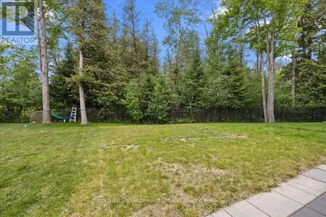 52 Porter Street Ottawa ON K2S 2L9