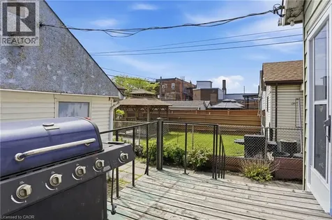 22 Cheever Street Hamilton ON L8L 5R7