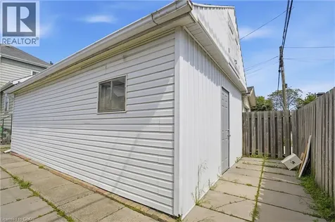 22 Cheever Street Hamilton ON L8L 5R7