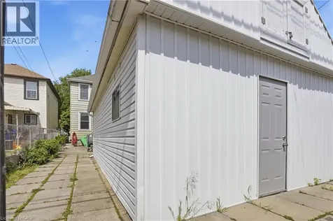 22 Cheever Street Hamilton ON L8L 5R7