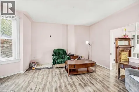 22 Cheever Street Hamilton ON L8L 5R7