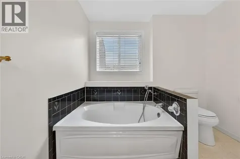 25 Perthshire Court Hamilton ON L9B 2H1