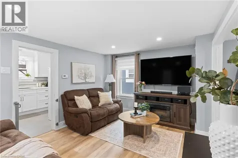 109 Wilton Avenue Welland ON L3C 2A1
