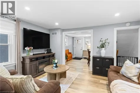 109 Wilton Avenue Welland ON L3C 2A1