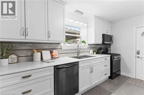 109 Wilton Avenue Welland ON L3C 2A1