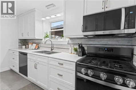 109 Wilton Avenue Welland ON L3C 2A1