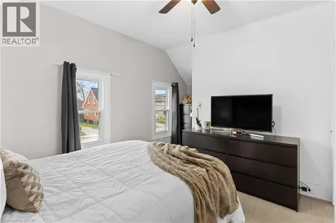 109 Wilton Avenue Welland ON L3C 2A1