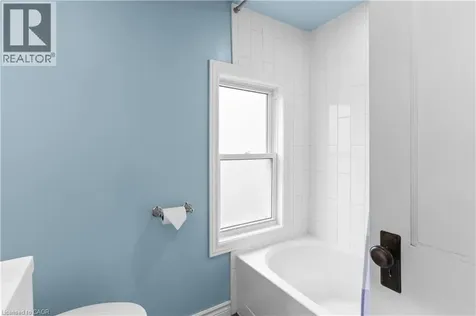 109 Wilton Avenue Welland ON L3C 2A1