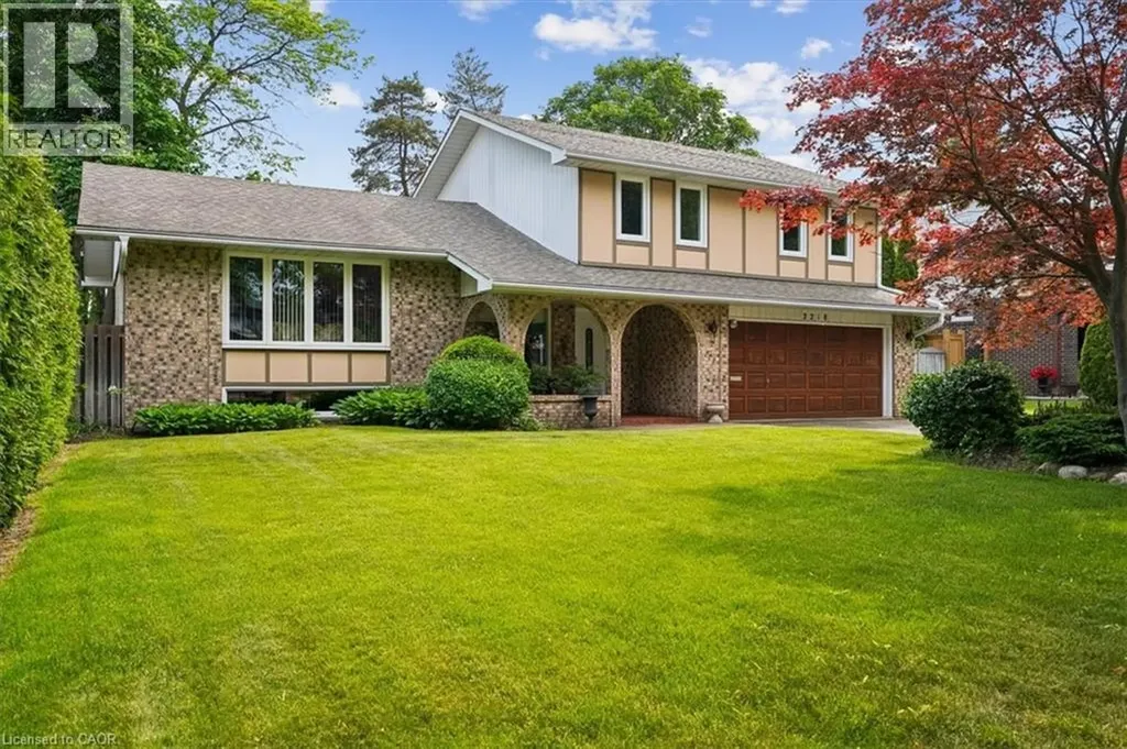 2218 Stillmeadow Road Mississauga ON L5B 1X4