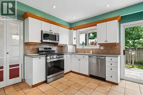 2218 Stillmeadow Road Mississauga ON L5B 1X4