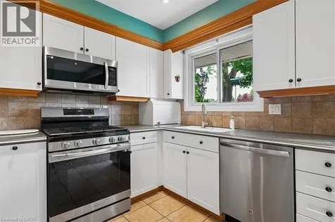 2218 Stillmeadow Road Mississauga ON L5B 1X4
