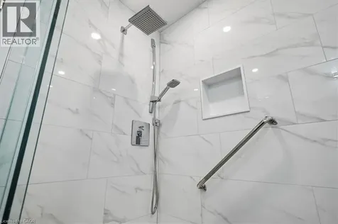 2218 Stillmeadow Road Mississauga ON L5B 1X4