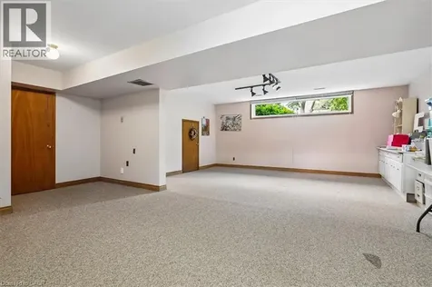 2218 Stillmeadow Road Mississauga ON L5B 1X4