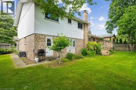2218 Stillmeadow Road Mississauga ON L5B 1X4