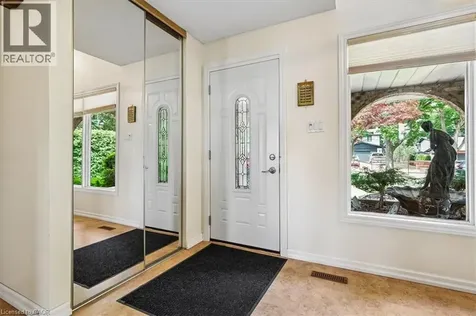 2218 Stillmeadow Road Mississauga ON L5B 1X4