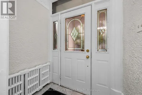 31 Crichton Street Ottawa ON K1M 1V5