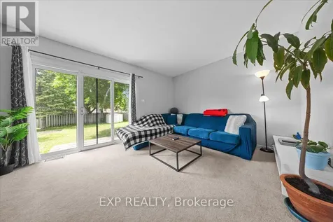 32 Flanders Street Ottawa ON K2J 3K1