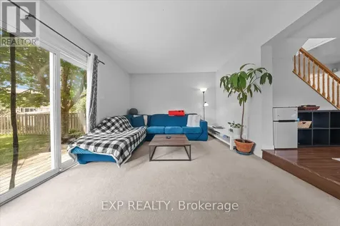 32 Flanders Street Ottawa ON K2J 3K1