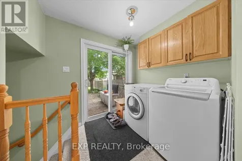 32 Flanders Street Ottawa ON K2J 3K1