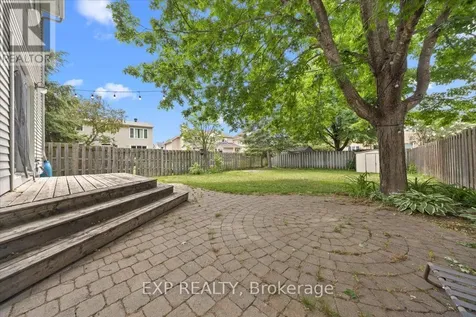 32 Flanders Street Ottawa ON K2J 3K1