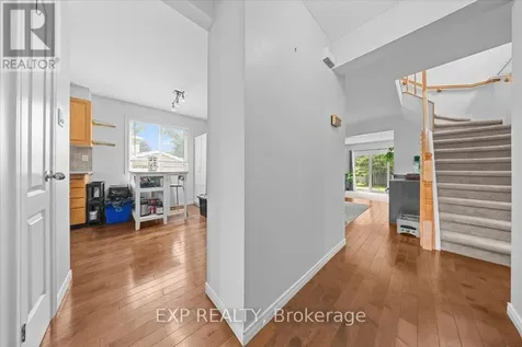32 Flanders Street Ottawa ON K2J 3K1