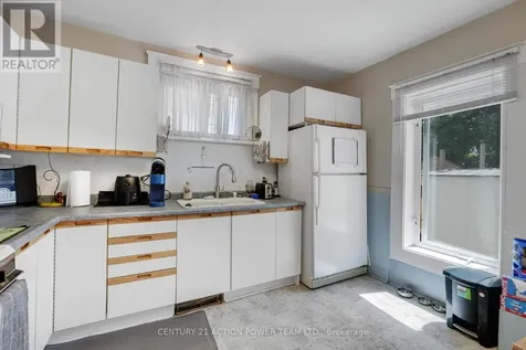 222 Montfort Street Ottawa ON K1L 5P4