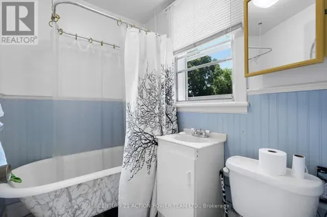222 Montfort Street Ottawa ON K1L 5P4