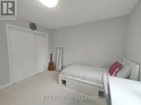 43 Sweet Pea Way Ottawa ON K2T 0P2