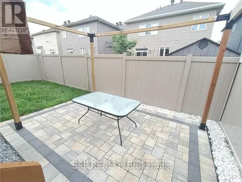 43 Sweet Pea Way Ottawa ON K2T 0P2