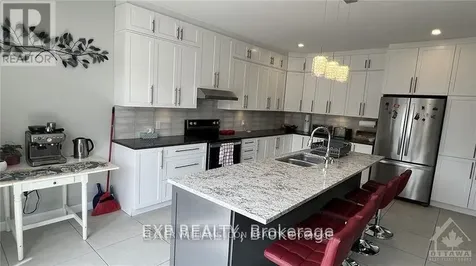43 Sweet Pea Way Ottawa ON K2T 0P2