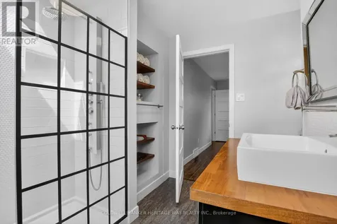 269 Lake Avenue East Carleton Place ON K7C 1J4