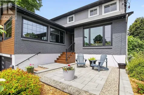 269 Lake Avenue East Carleton Place ON K7C 1J4