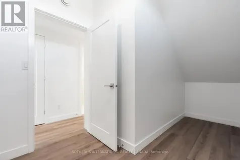 288 Duncairn Avenue Ottawa ON K1Z 7G9