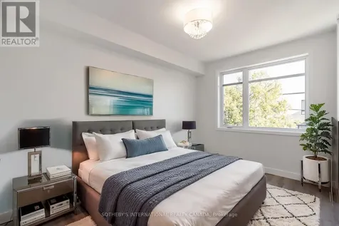 288 Duncairn Avenue Ottawa ON K1Z 7G9