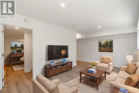 288 Duncairn Avenue Ottawa ON K1Z 7G9